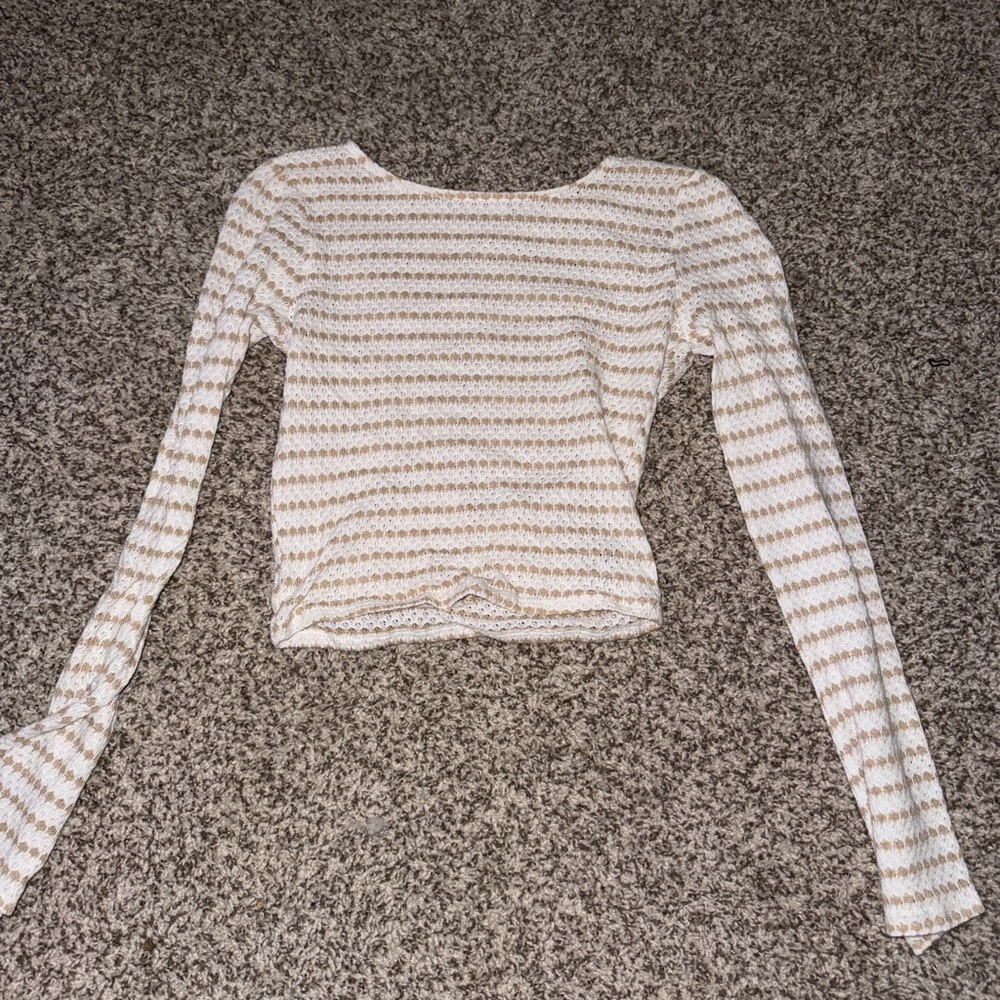 Madden Girl Cream and Tan Patterned Long Sleeve Top